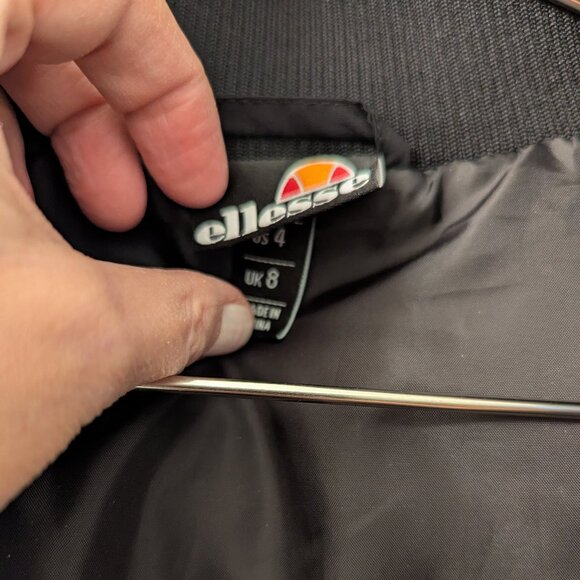 New Ellesse puffer vest - Picture 7 of 7